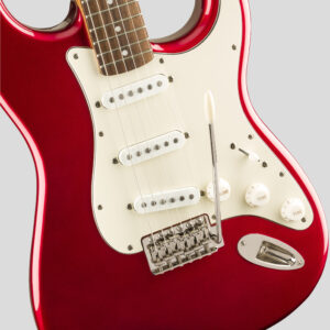 Squier by Fender Classic Vibe 60 Stratocaster Candy Apple Red 4