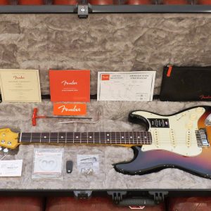 Fender American Ultra Stratocaster 2021 Ultraburst RW 1