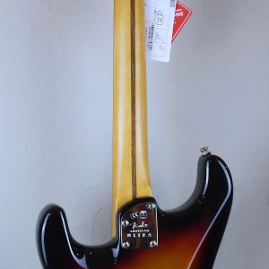 Fender American Ultra Stratocaster 2021 Ultraburst RW 3