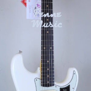 Fender American Vintage II 1961 Stratocaster Olympic White 2