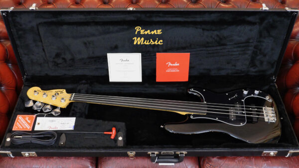 Fender Tony Franklin Fretless Precision Bass Black 0190085806 inclusa custodia rigida Fender