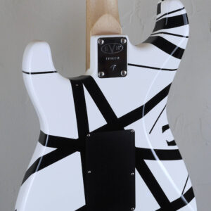 EVH Striped Series 2013 White with Black Stripes EVH00114 4