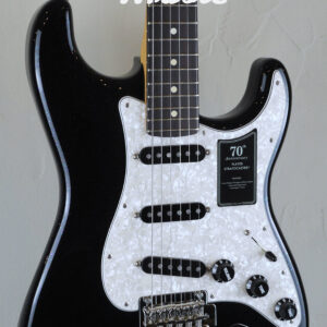 Fender 70th Anniversary Player Stratocaster Nebula Noir 3